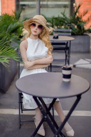 Lifelike Women Dolls 6